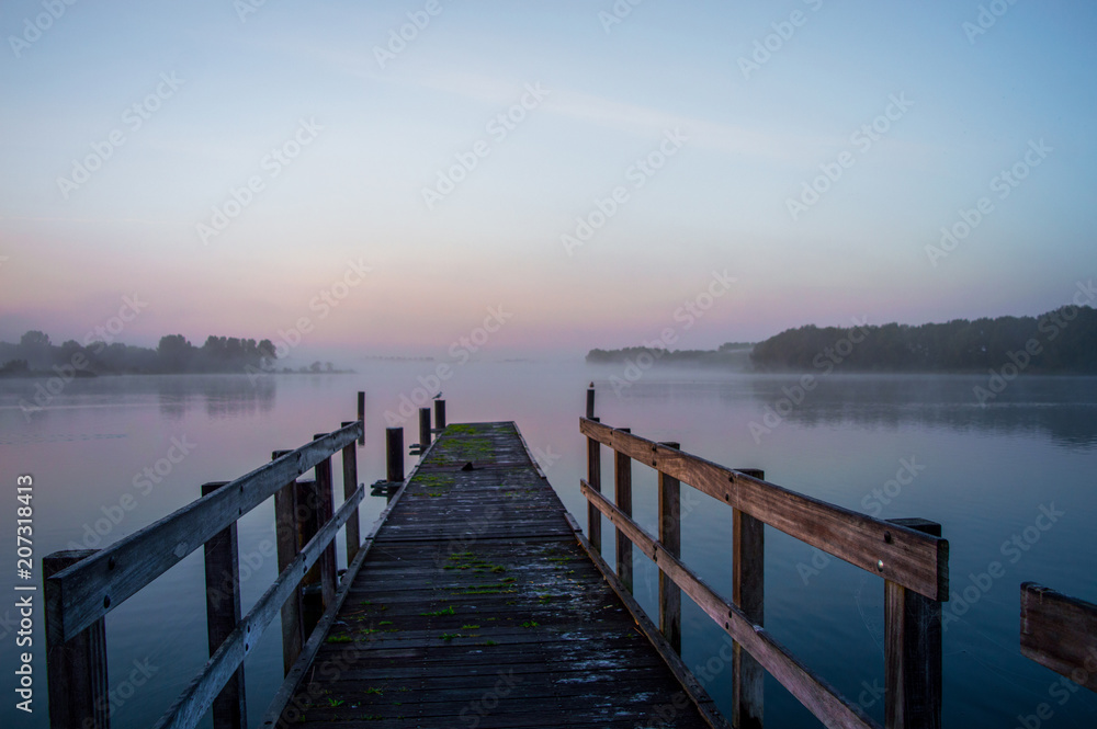 Fototapeta premium Jetty in lake