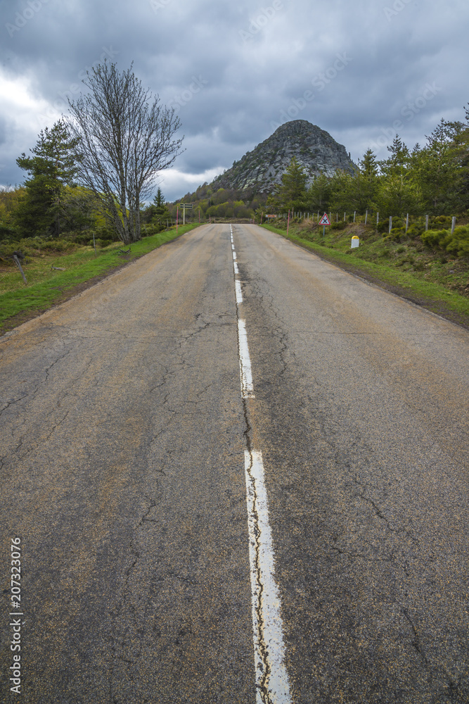 Fototapeta premium Ardèche/le Mont Gerbier de Jonc
