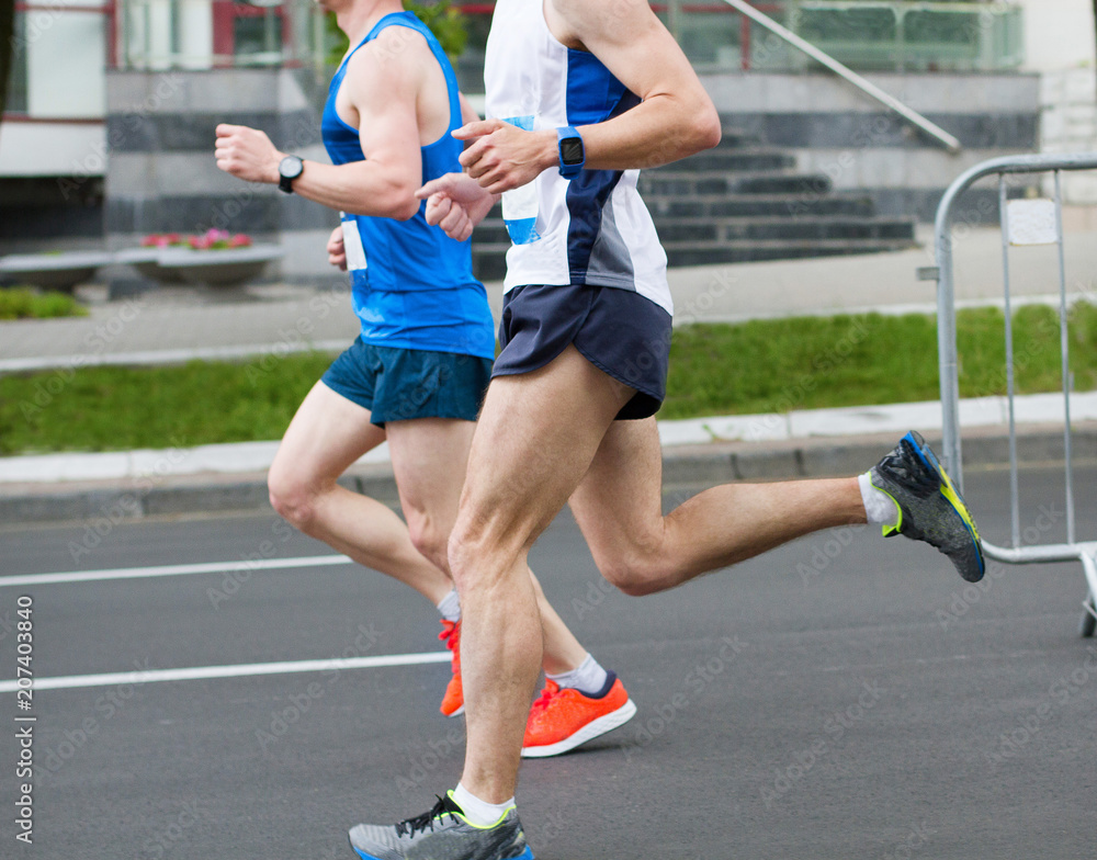 Runner men store