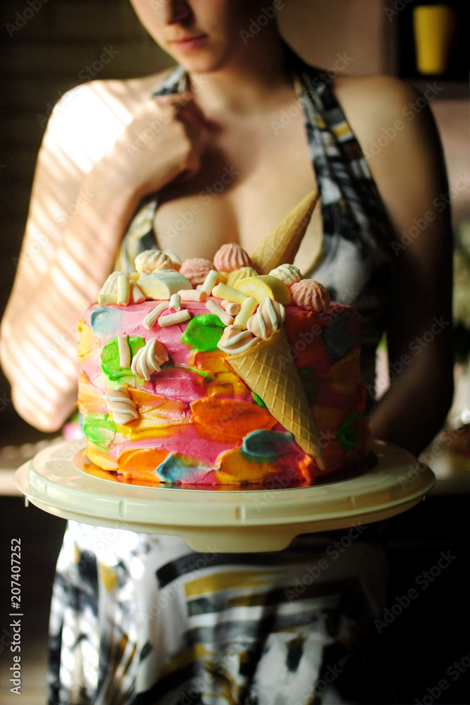 Торт голая девушка (32 фото)