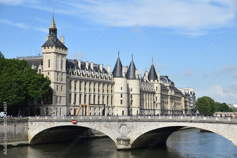 Tours de la Conciergerie à Paris, France