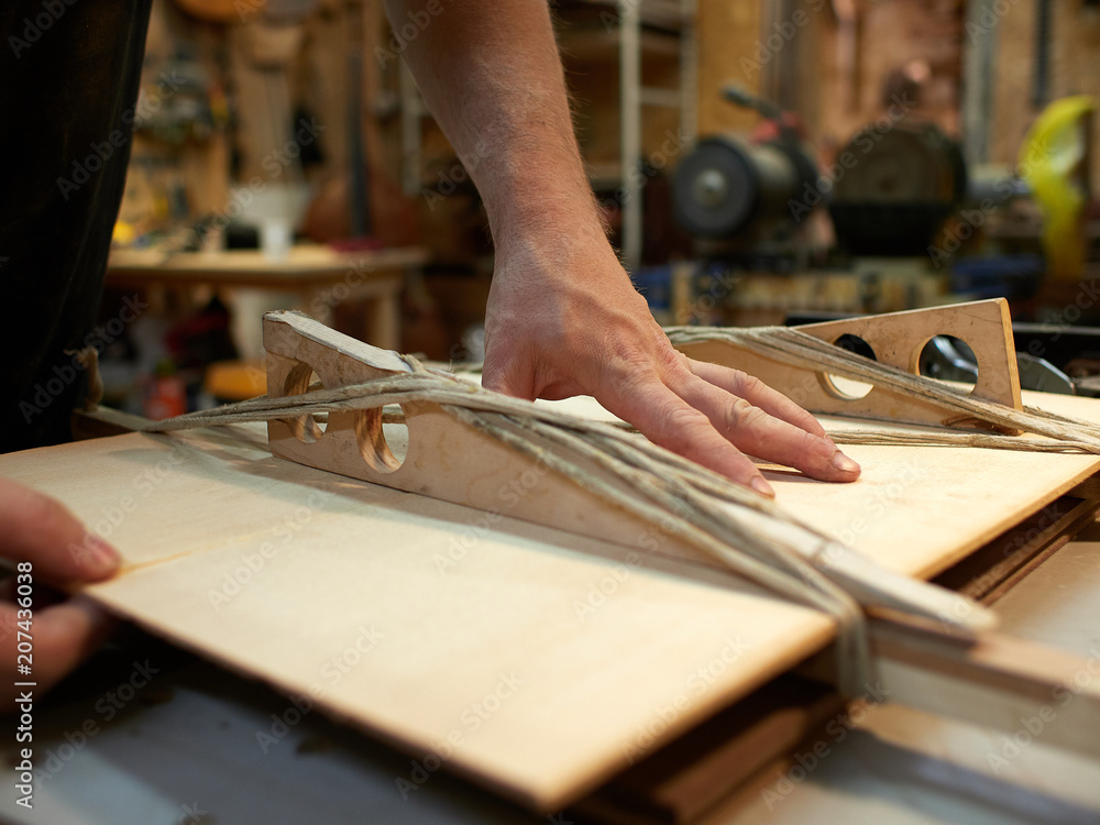 Decoupling and fixing the Top. Decoupling and fixing the Top.