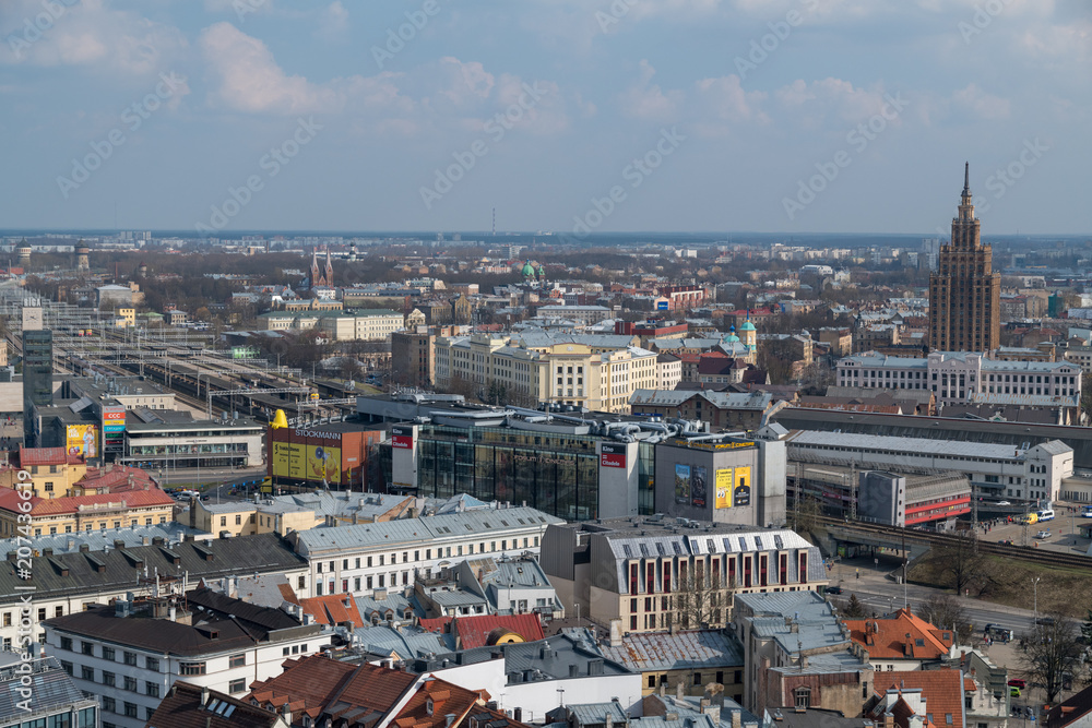 Fototapeta premium Riga, die Hauptstadt Lettlands, aus der Vogelperspektive