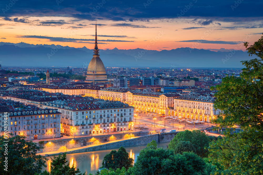 Fotografia Turin. Aerial cityscape image of Turin, Italy during sunset. su  EuroPosters.it