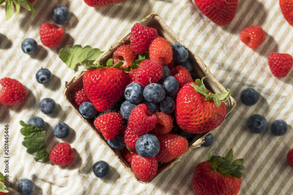 Raw Red Organic Mixed Berries Raw Red Organic Mixed Berries