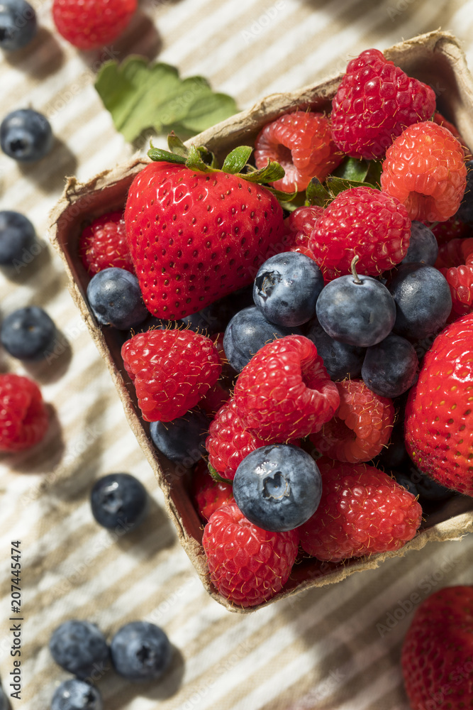 Raw Red Organic Mixed Berries Raw Red Organic Mixed Berries