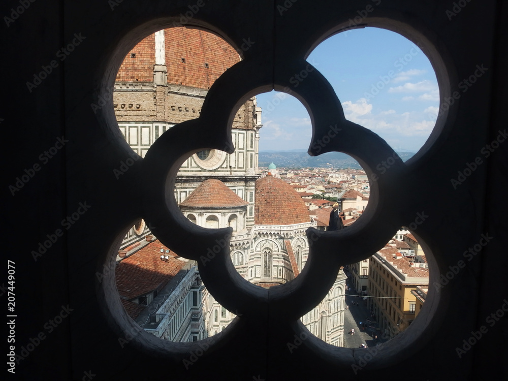 Fototapeta premium Włochy, Wenecja - rozeta, widok z dzwonnicy przy katedrze Santa Maria del Fiore