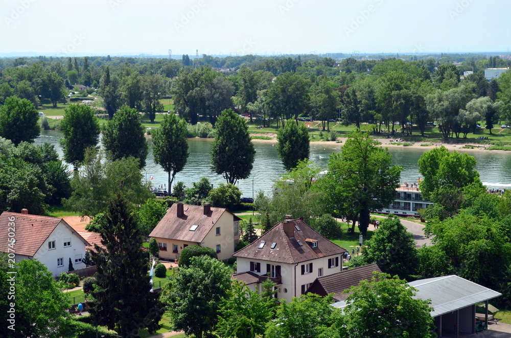 Der Rhein in Breisach
