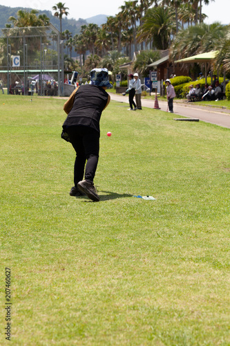 パターゴルフを楽しむ高齢者13