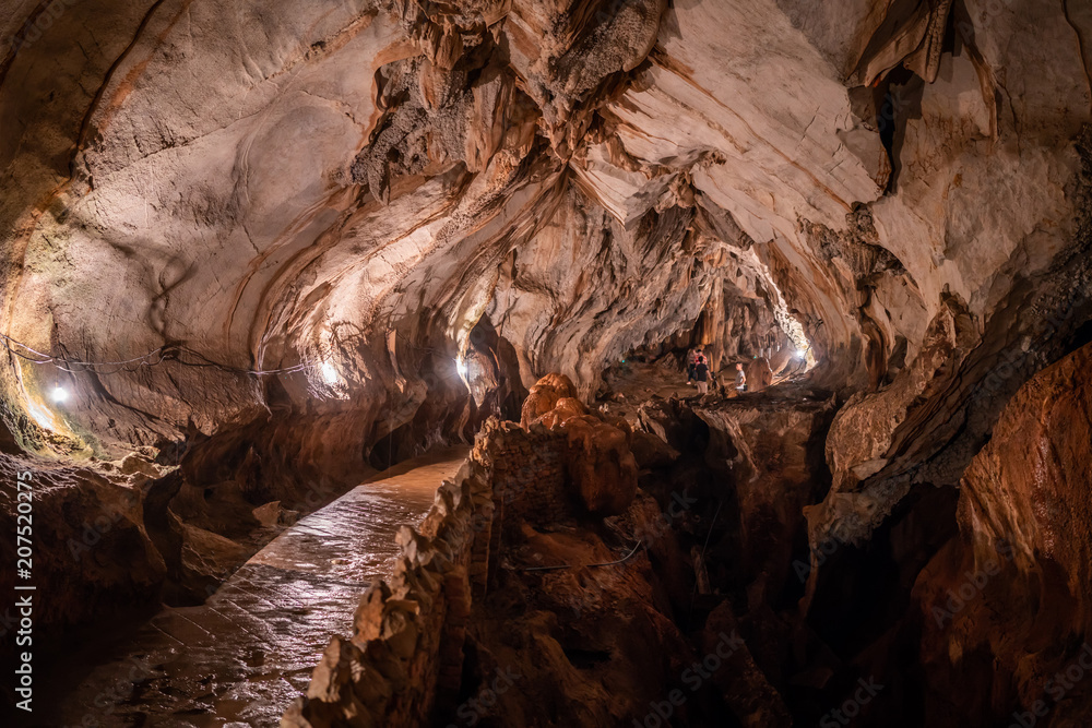 Εκτύπωση καμβά Tham Jung Cave.