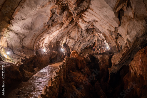 Billede på lærred Tham Jung Cave.
