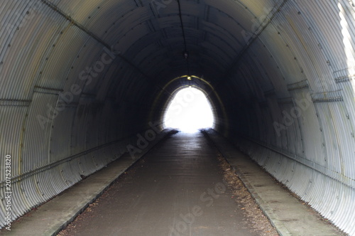 Tunnel