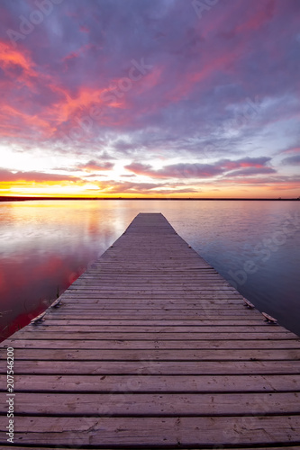 Fototapeta Naklejka Na Ścianę i Meble -  Colorado sunrise on a fishing dock