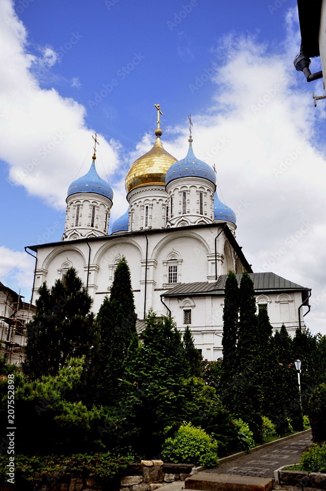 The Novospasskiy monastery is a historically Stavropol-gial monastery of the Russian Orthodox Church, located in Moscow behind Taganka, on the Krutitsky hill, near the Bank of the Moscow river. He is 