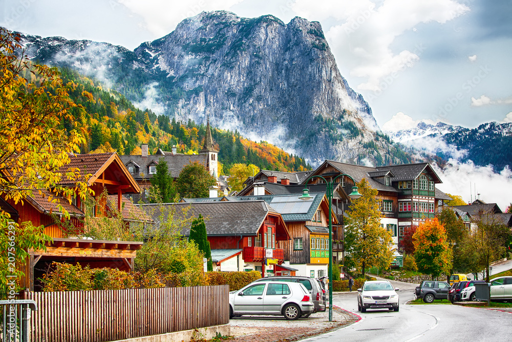 Beautiful houses in Brauhof village.  Charming morning on the lake Grundlsee Location: resort Grundlsee, Liezen District of Styria, Austria, Alps.