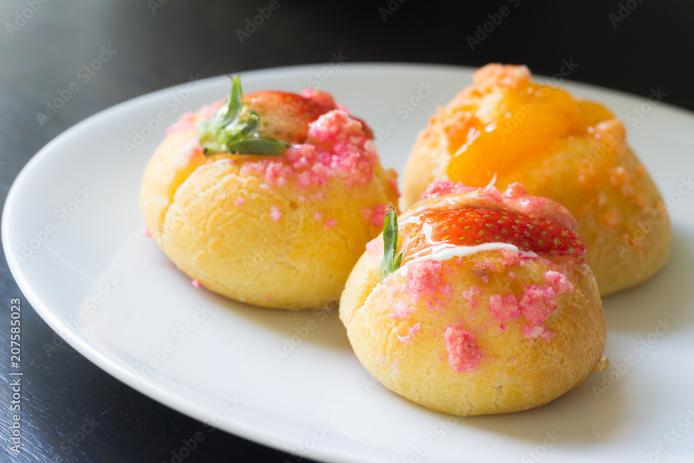 Delicious choux cream.1 Delicious choux cream.1