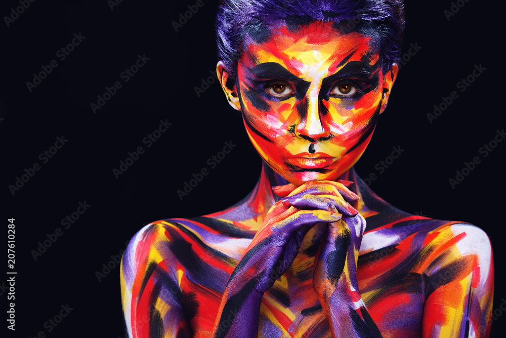 Φωτογραφία Portrait of the bright beautiful girl with art colorful make-up and bodyart