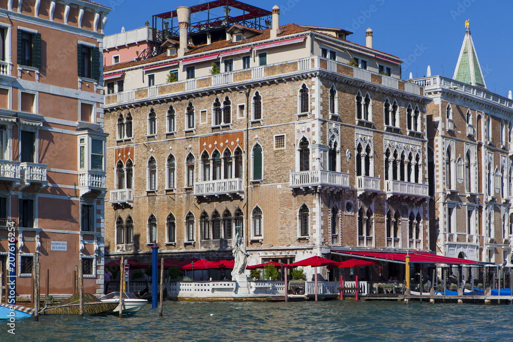 streets of venice