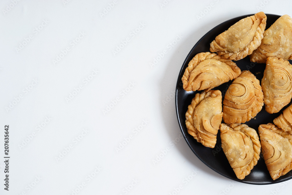 small chicken pie small chicken pie