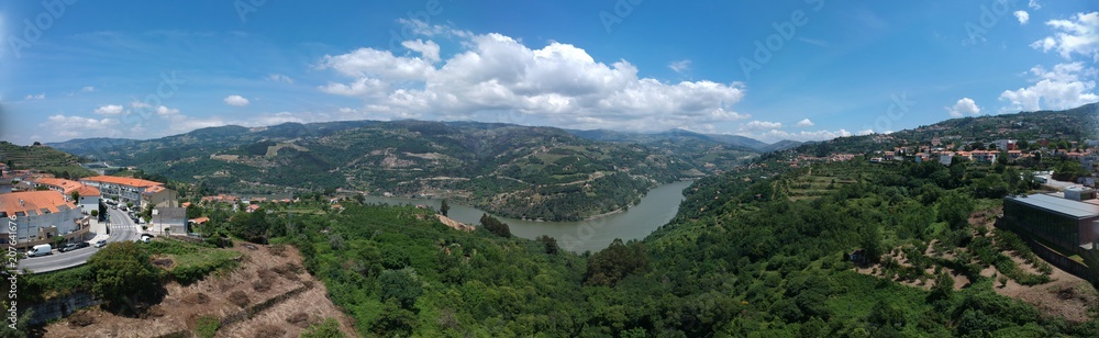 Obraz premium Panoramic of Douro - Resende, Portugal 2018