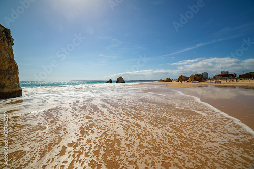 Praia dos Tres Irmaoes - Strand an der Algarve Portugal