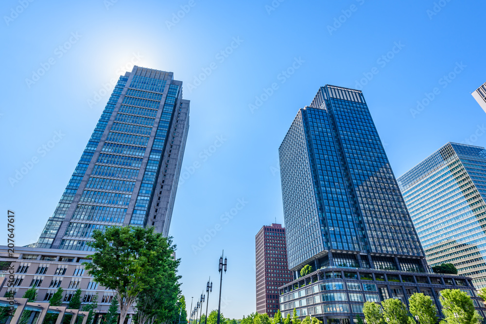 丸ノ内の高層ビル群 High-rise building in Tokyo