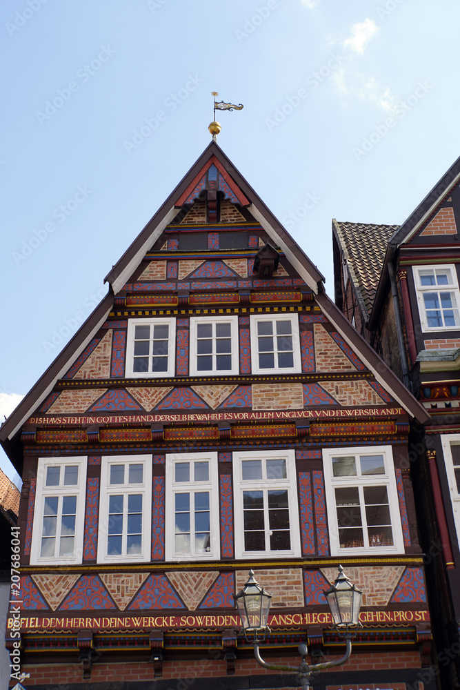 kunstvolle Fachwerkhäuser in der historischen Altstadt
