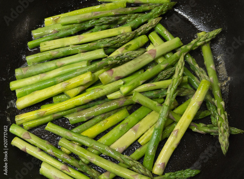 Asparagus in frying pan