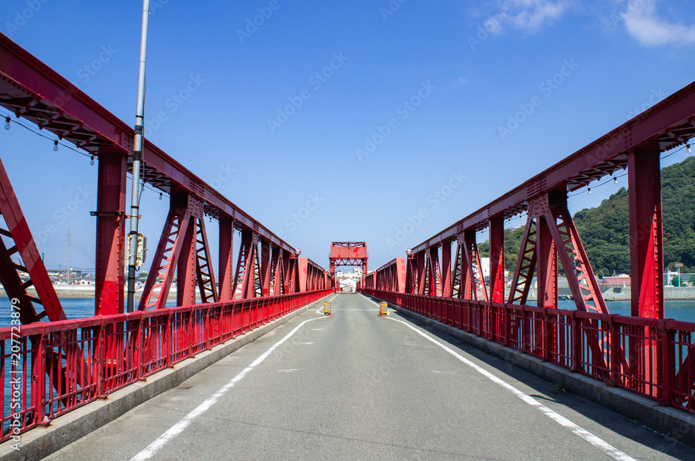 開閉式の長浜大橋
