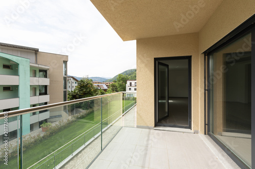 Exterior apartment on the second floor, view from the terrace