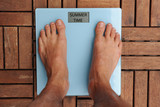 Bilancia per il peso del corpo - dieta e obesita' - con l arrivo dell estate ci si prepara alla prova costume - salute e benessere
