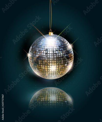 Disco ball with bright rays