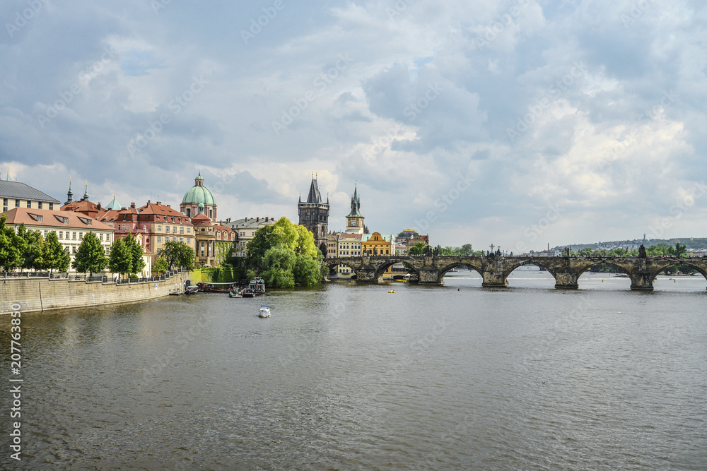Obraz premium Scenic spring view of the Old Town