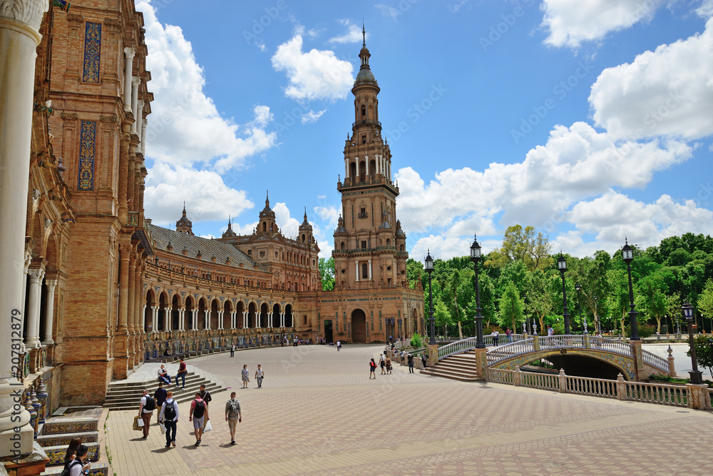 Fototapeta premium Seville, Spain - May 25, 2018: Plaza de España in Seville.