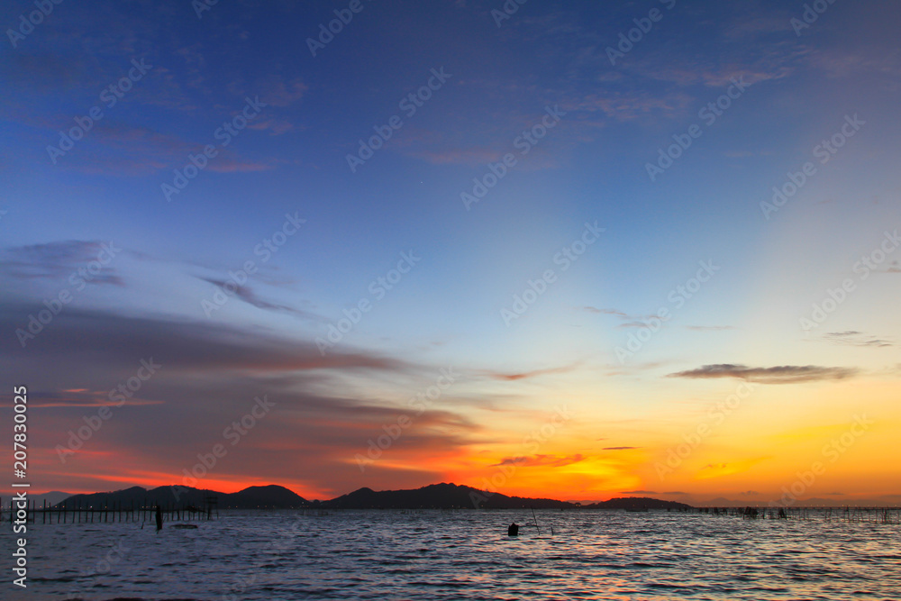 Fototapeta premium Beautiful sky at twilight time