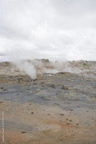 Fumarolen-Landschaft im Geothermalgebiet Námaskarð – Hverir / Nord-Island 