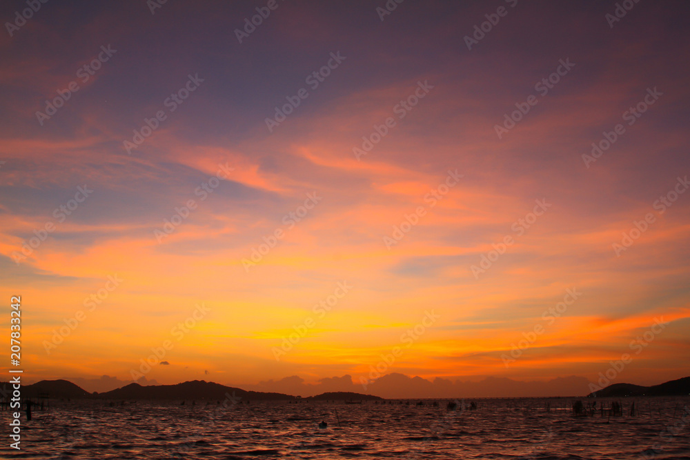 Fototapeta premium Beautiful sky at twilight time