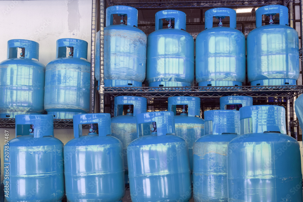 Natural compressed gas in bottles, distribution Natural compressed gas in bottles, distribution