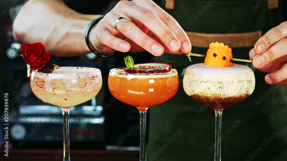 Cocktail decoration in the bar Photos | Adobe Stock