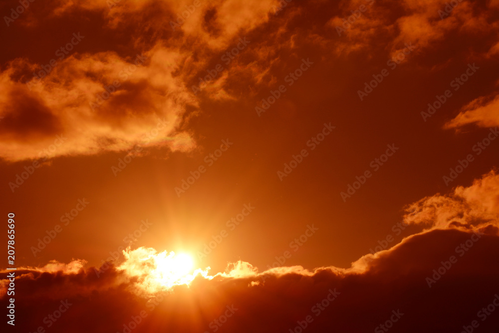 輝く太陽
輝く太陽