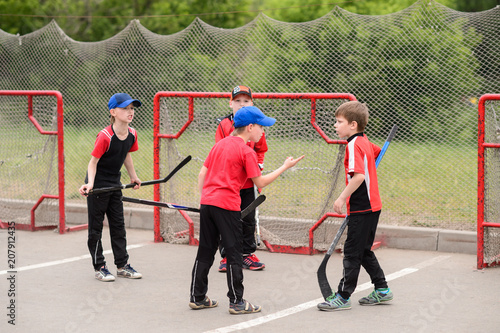 Training of young hockey players