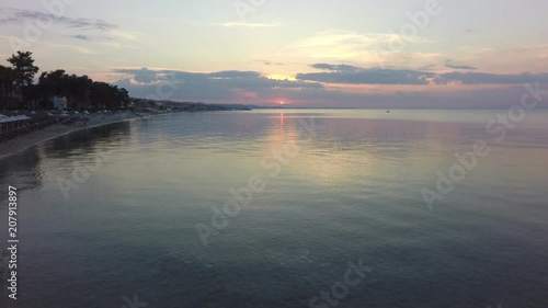 Wallpaper Mural flight over the sea at sunset Torontodigital.ca