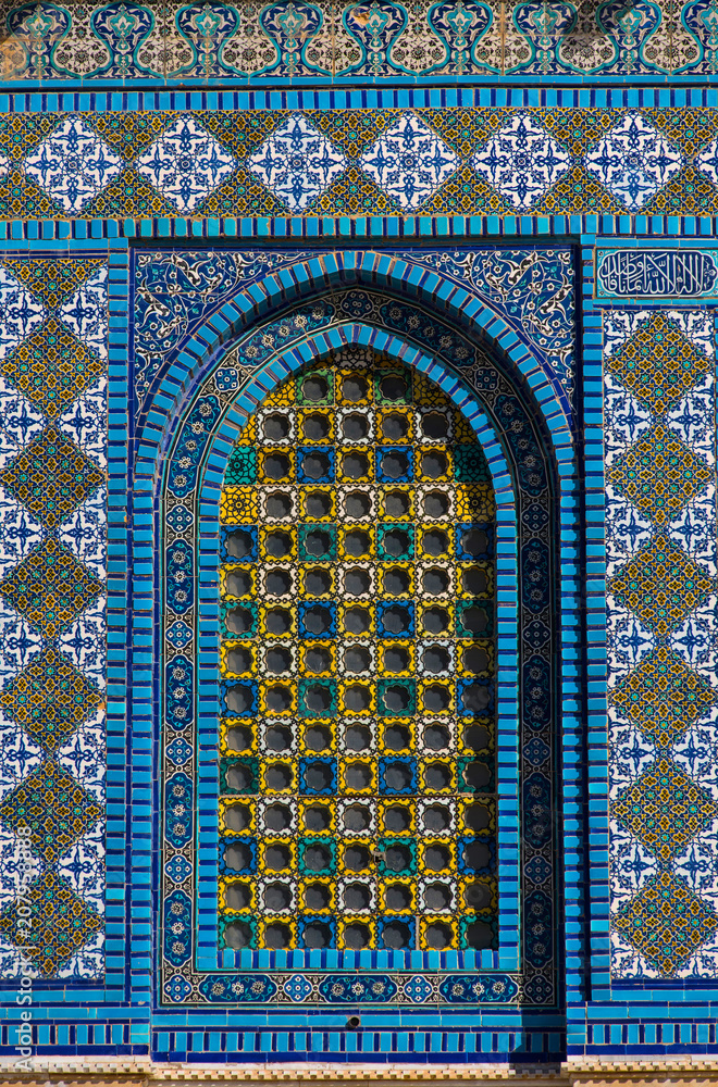 Islamic pattern, tile mosaic on mosque