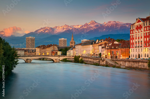 Obraz na płótnie Grenoble. Cityscape image of Grenoble, France during sunset. w salonie