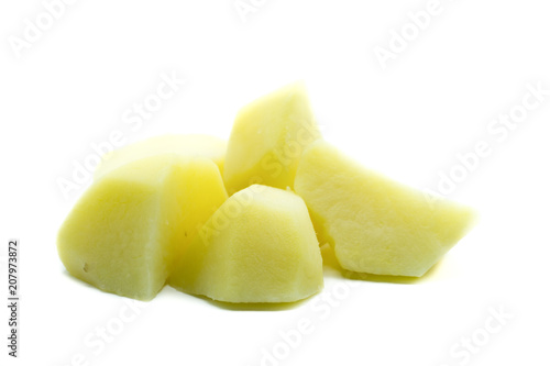 kartoffel kartoffelstücke kartoffelstück isoliert freigestellt auf weißen Hintergrund, Freisteller