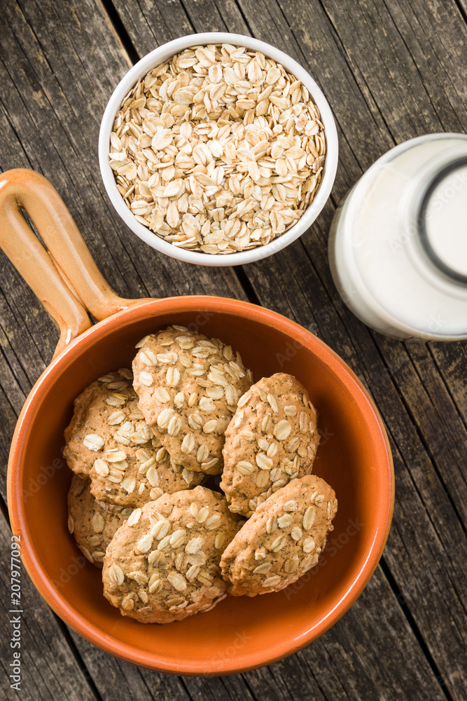 Healthy oatmeal cookies.