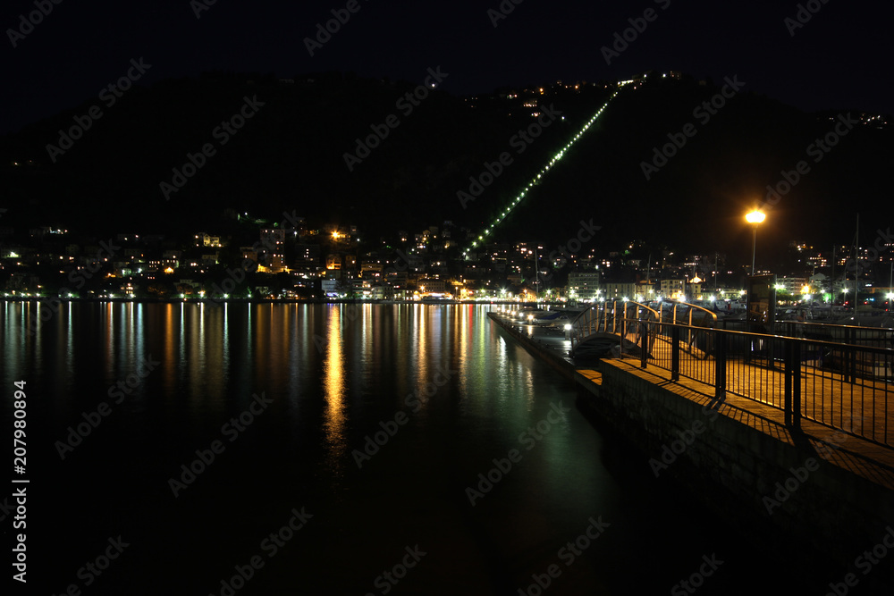 a beautiful picture of the lake by night, lake Como, Italy a beautiful picture of the lake by night, lake Como, Italy