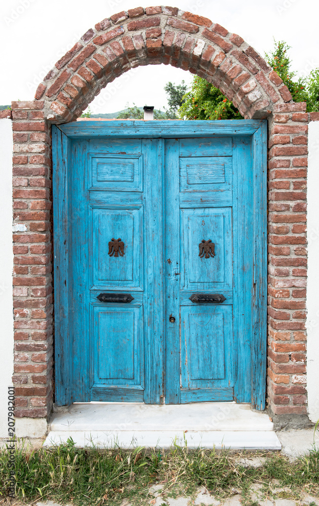 Fototapeta premium vintage door, brick wall, house, home