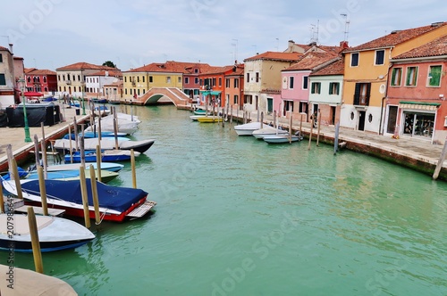 Murano  Venedig  Stra  enbild am Kanal