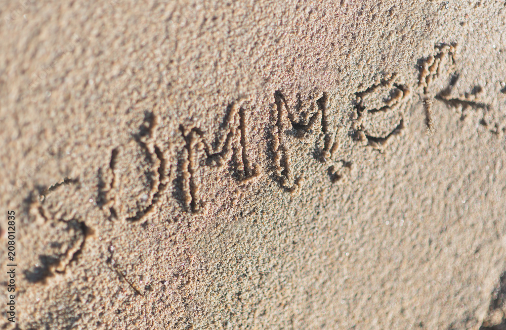 Fototapeta premium Message on the beach sand